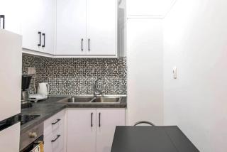 Minimal and cozy Home in Zografou - Athens - 6