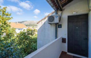 1 Bedroom Lovely Apartment In Dubrovnik - Dubrovnik - 3