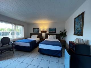Nocturne Motel - New Smyrna Beach - 1