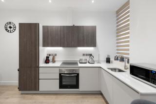 Welcoming and Spacious Apartment- Excellent Location - London - 2