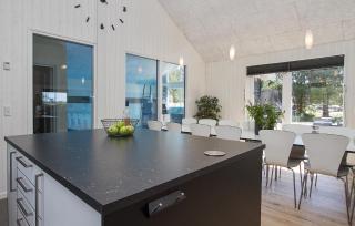 Pet Friendly Home In Nexø With Kitchen - Neksø - 4