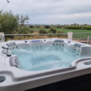 A wonderful relaxing place. Nice view. Romantic sunset - 4