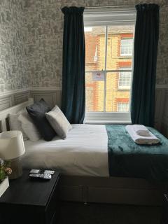 Waverley Inn - Newport - 6