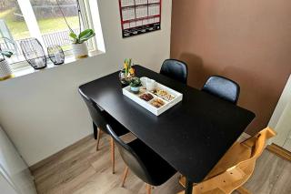 Familie bolig med hage - Lyngdal - 2