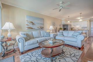 Stunning Oceanfront Condo - The Crows Nest - Myrtle Beach - 9