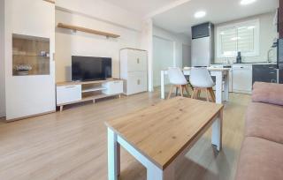 Lovely Apartment In La Pobla De Farnals - Las Canteras - 8