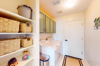 Pink Mountain Retreat - 1