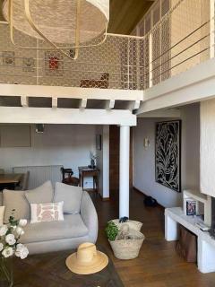 Grand duplex lumineux-hyper centre - Arles - 2