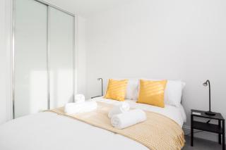 Host & Stay - Davies Close - 1