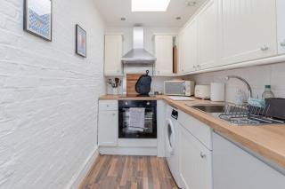 Central & Charmingly Curated 1BD WiFi Fulham - Londra - 2