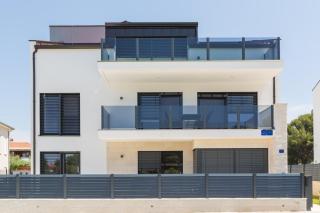 Villa Matic apartment with balcony and shared pool - 3