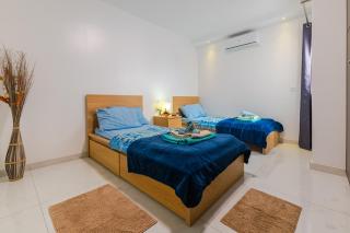 New Spacious Apartment with Amazing View Bugibba - 4