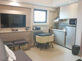 Bel's 2 Bedroom Condo in Santorini Hotel Sta. Lucia Mall Cainta Rizal - Manila - 5