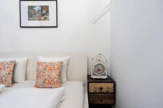 Practical 1BR Flat by Center by HM - Wenen - 2