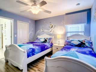 ChampionsGate Amazing Themed Mansion near Disney - Davenport - 5