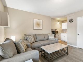 Charming Retro Property 22 - Sparks - 9