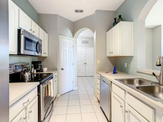 Windsor Hills Themed Condo, 2.5mi to Disney - 2