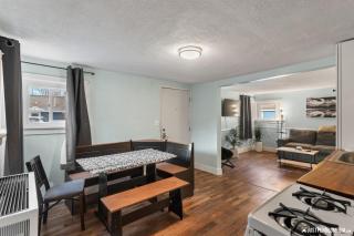 Borealis Barnhouse - Slumber 7 - 8