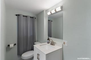 Borealis Barnhouse - Slumber 7 - Anchorage - 1