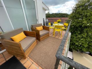 Yellow Home - Santiago de Compostela - 2