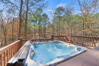 New Creekside Cabin w Spa + Views Sleeps 12 - Broken Bow - 8