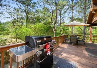 New Creekside Cabin w Spa + Views Sleeps 12 - Broken Bow - 7