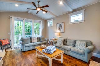 Private backyard with pool, All Bedrooms Ensuite! - 5