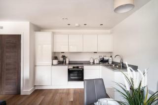 StayZeni, Alexandra Rise Manchester Roomy 1 Bed - 8