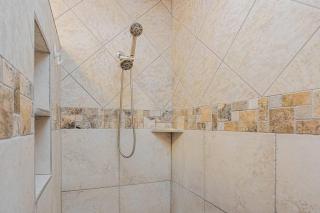 HavaGreat Stay Pool Parking BonusRoom - Lake Havasu City - 2