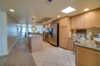 Spectacular Sunsets at this Beachfront Condo - Bradenton Beach - 8
