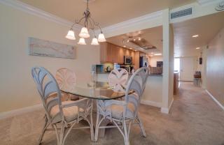 Spectacular Sunsets at this Beachfront Condo - 4