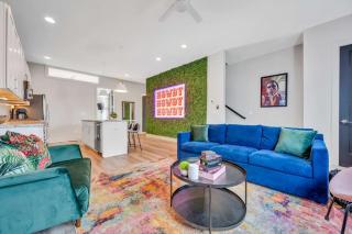 NEW Pink Howdy Oasis 13 Beds Rooftop View Parking - Nashville - 9