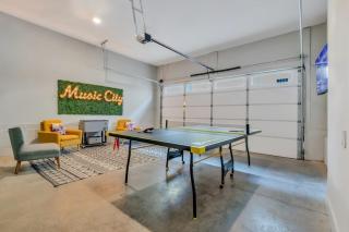 NEW Pink Howdy Oasis 13 Beds Rooftop View Parking - Nashville - 3