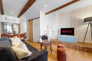 Nice Renting - 9b Massena - Chic Escape in the Heart of Nice Comfort & Charm ! - 2