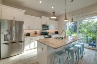 4 bed and 3 and half bath private heated pool spa and rooftop deck 5 minutes from the beach - Anna Maria - 4