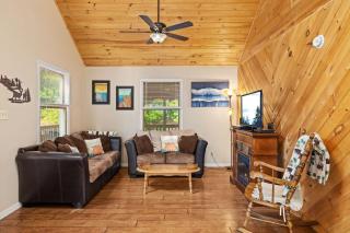 Hot Tub - Fire Pit - Pool Table - Pet Friendly - Good Times - Luray - 1