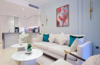 Elite LUX Holiday Homes - Elegant 2BR Suite in Business Bay Dubai - Dubai - 8