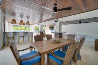 Golf Cart included Luxurious Outdoor Living with Putting Green and Outdoor Kitchen - Anna Maria - 5