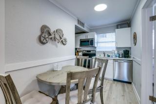 Seagrass Flats 2 offers prime location that - Bradenton Beach - 6