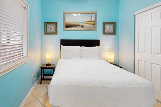 Leeward Isle 104 - Padre Island - 8
