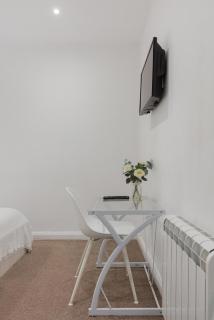 Central and Modern one bedroom flat - 1