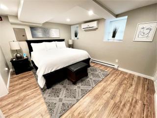 Boardwalk- large modern unit with King bed fast WIFI free coffee and easy parking - Wilmington - 6