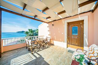 Romeo Seaside Luxury Suite - Agios Georgios Pagon - 3