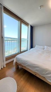 Ocean view Full Option 4Bed 3Room APT - Geoje - 9