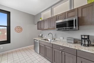 Modern Condo Inside The Historic St Regis - Grand Junction - 3