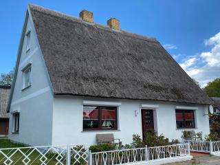 Ferienhaus MS Fischerhus mit 250 qm im Ostseebad - Groß Zicker - 2