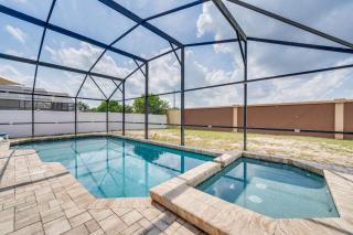 4 Mi to Disney Spacious Retreat with Pool and Yard! - Kissimmee - 9