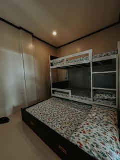 Gloria's Home Stay - 4