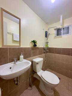 Near Airport Arezzo Davao Staycation Haven-504P - Davao - 7