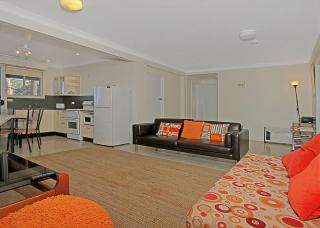 Denham Avenue Whole House Beachside Escape - Surf Beach - 2